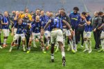 foto: Libertatea | Fotbaliștii de la Inter Milano au sărbătorit cu o manea cucerirea titlului ?n Italia. Au dansat la (...)
