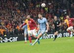 foto: GSP | Alkmaar - Galatasaray: La ?nceputul lunii noiembrie, AZ a bătut-o pe Fenerbahce cu 3-1